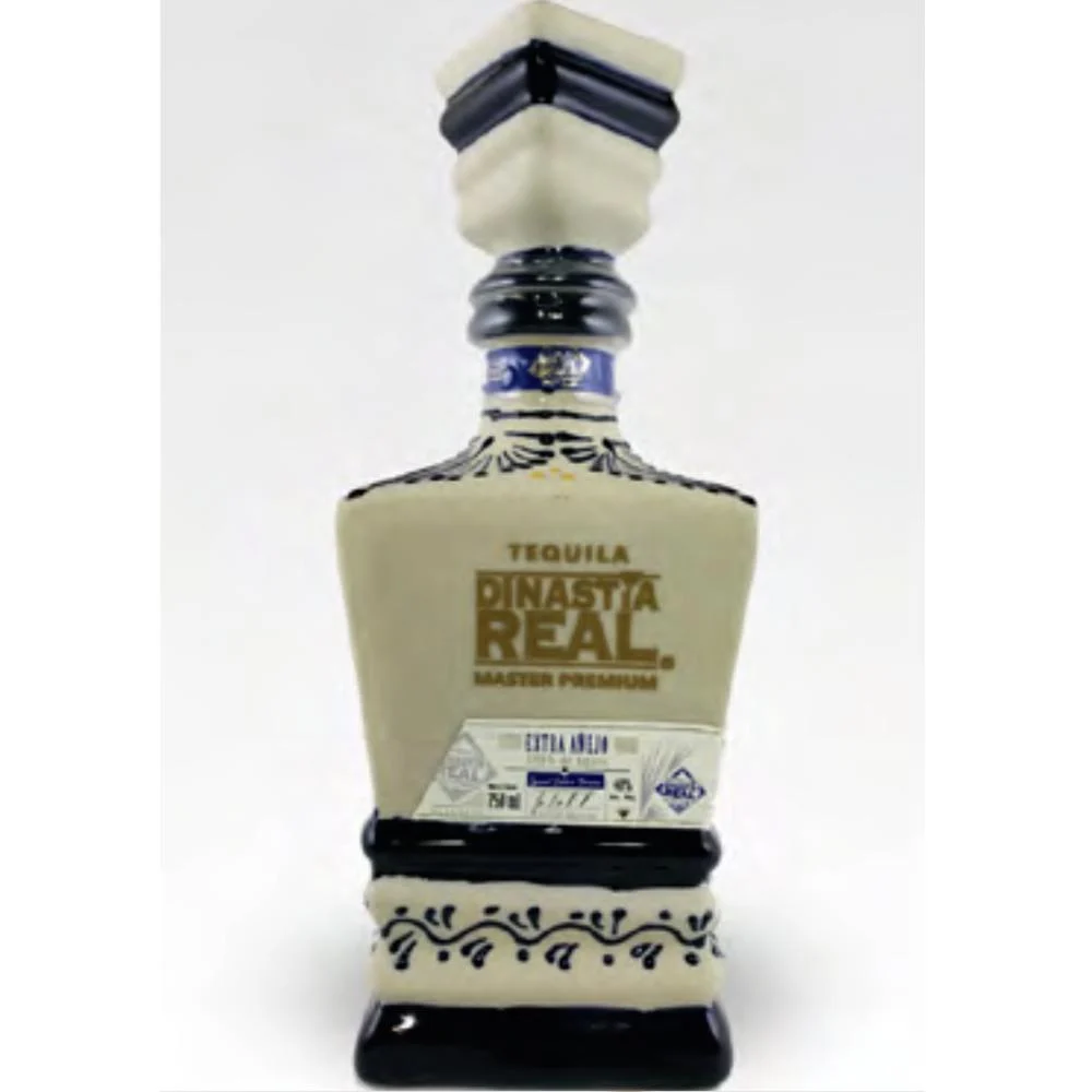 Dinastía Real Extra Añejo Ceramic Bottle